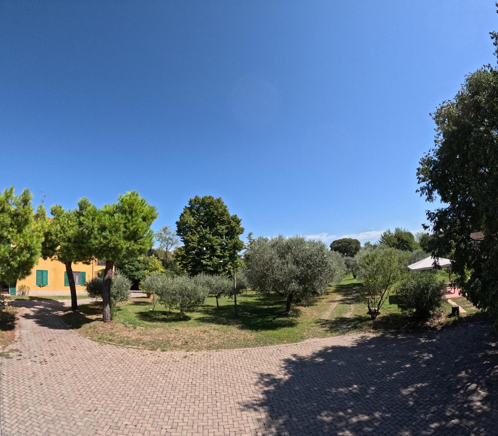 Agriturismo Gardenali 볼타 만토바나 외부 사진