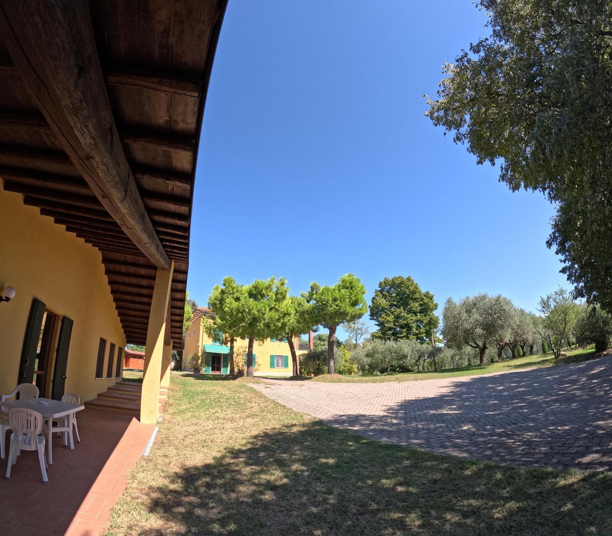 Agriturismo Gardenali 볼타 만토바나 외부 사진