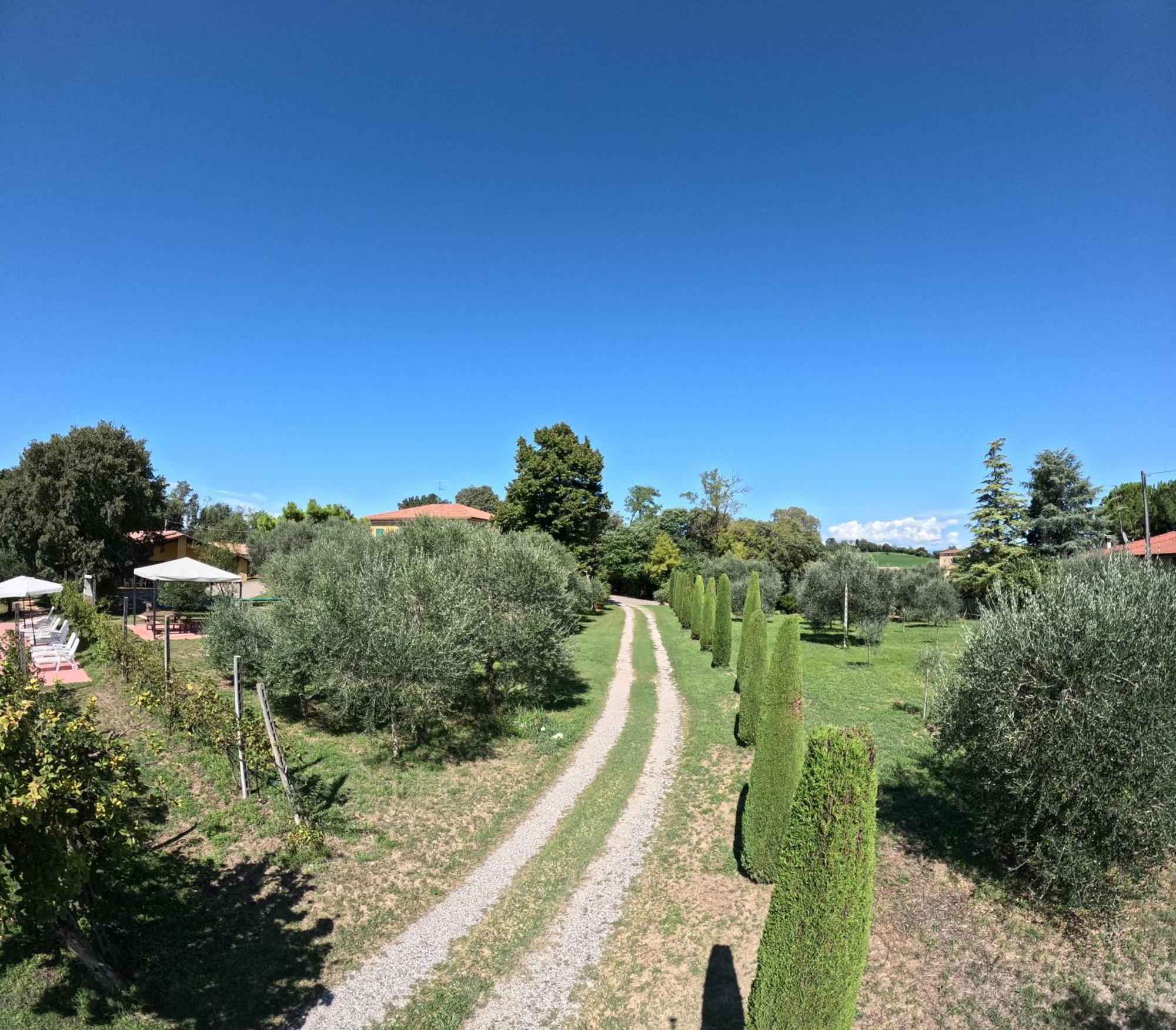 Agriturismo Gardenali 볼타 만토바나 외부 사진
