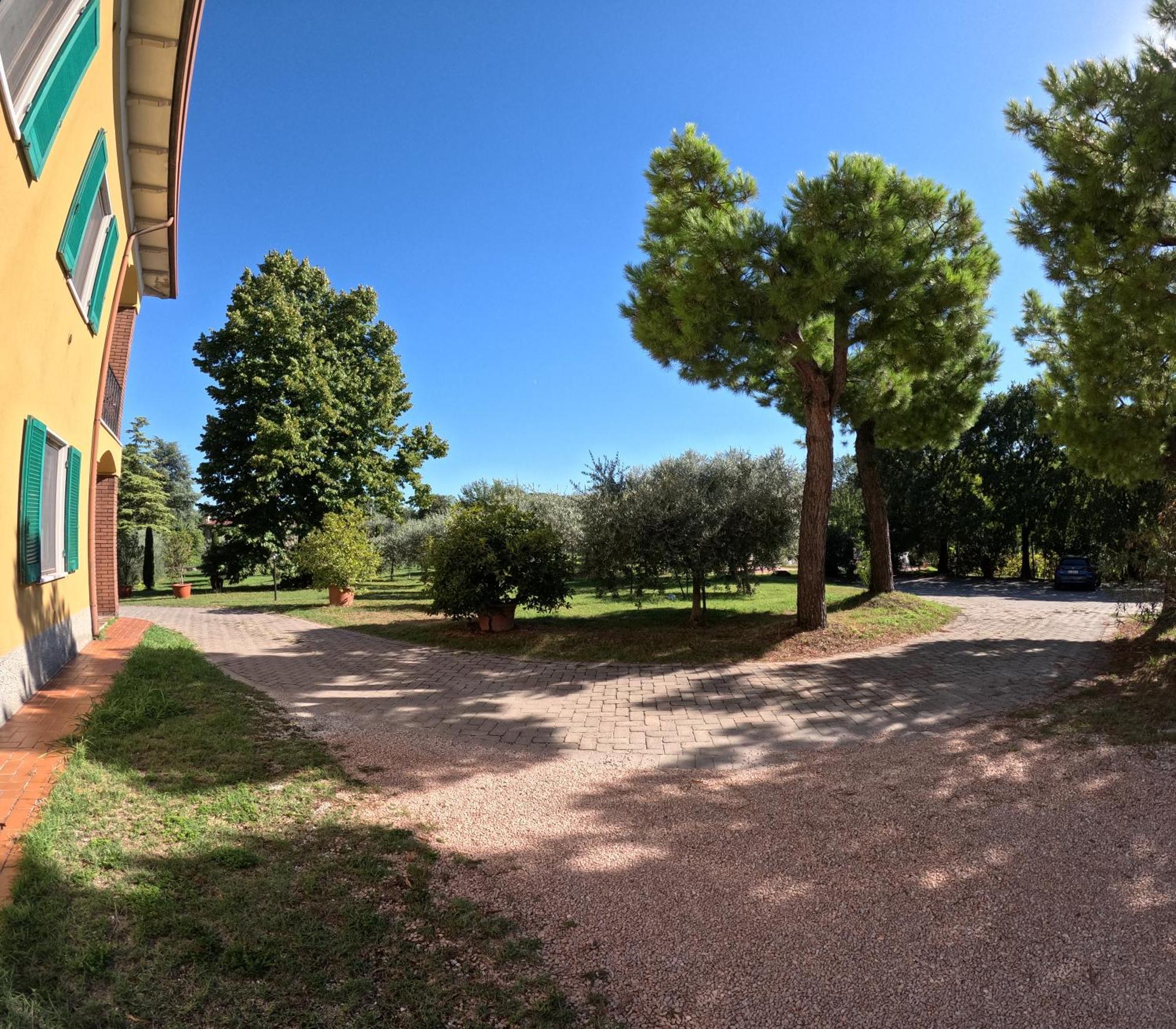 Agriturismo Gardenali 볼타 만토바나 외부 사진
